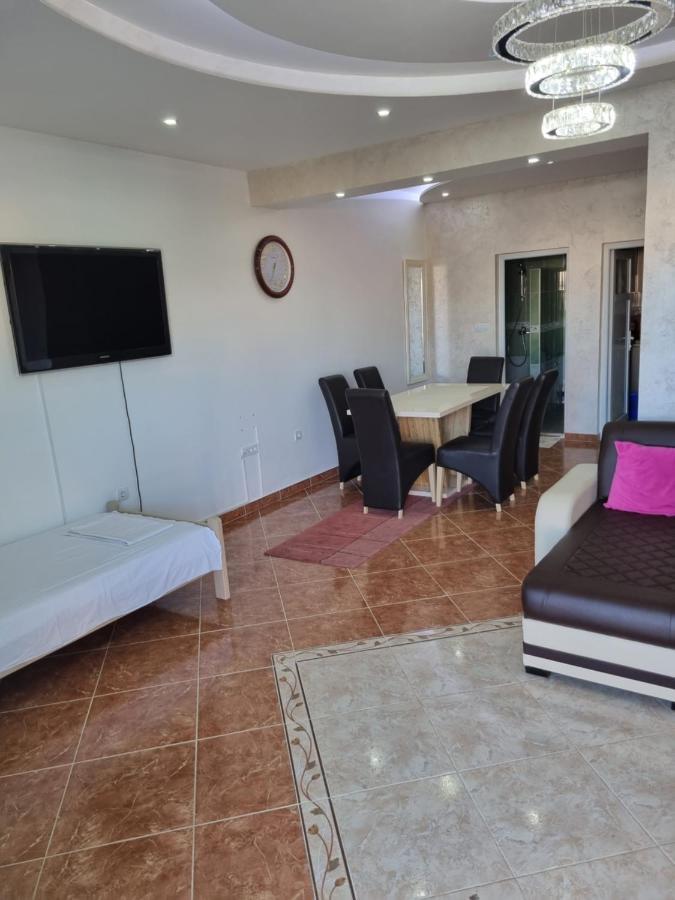 Apartmani Ani Бар Экстерьер фото