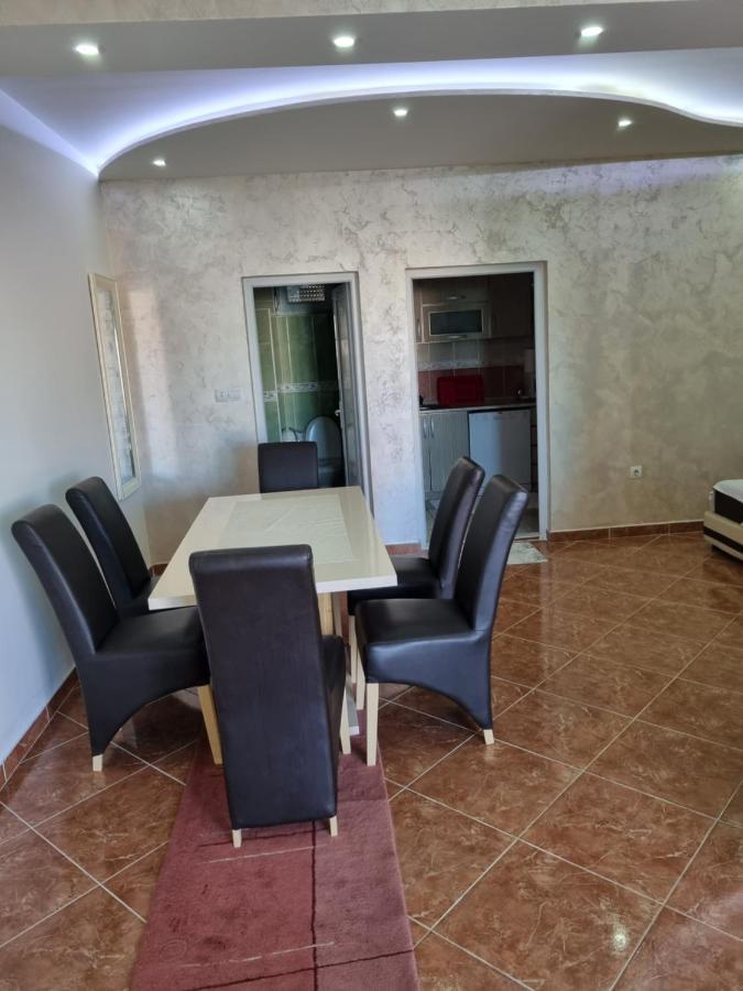 Apartmani Ani Бар Экстерьер фото