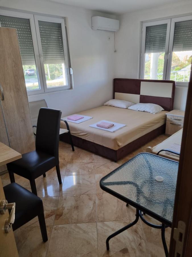 Apartmani Ani Бар Экстерьер фото