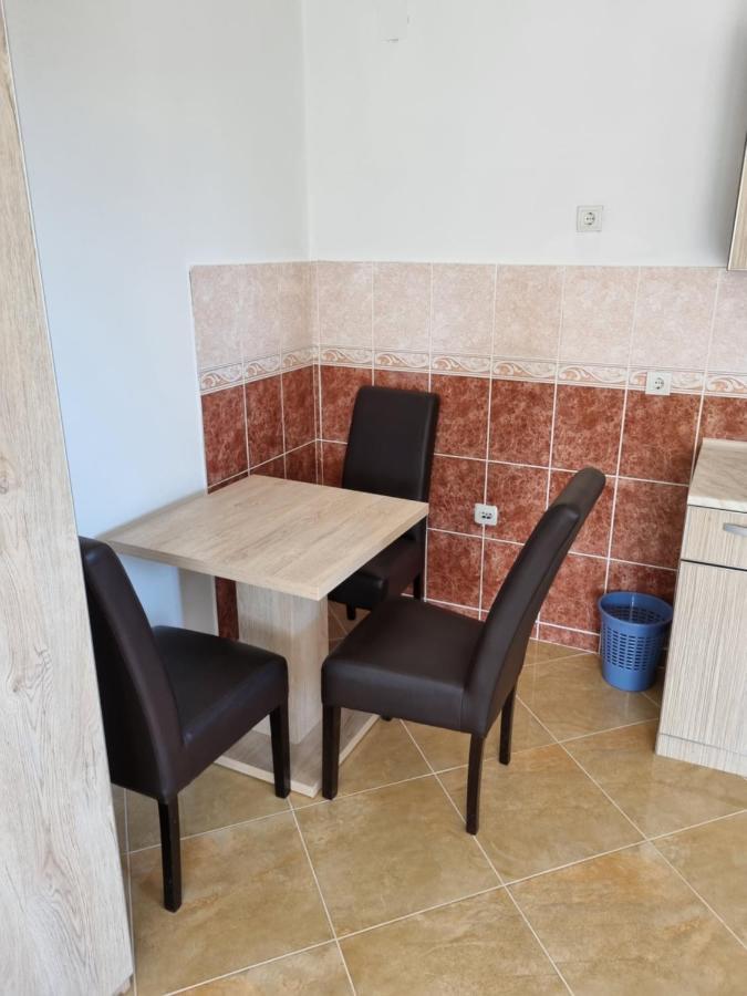 Apartmani Ani Бар Экстерьер фото
