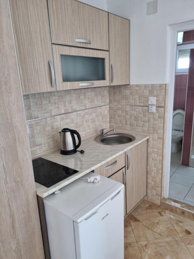 Apartmani Ani Бар Экстерьер фото