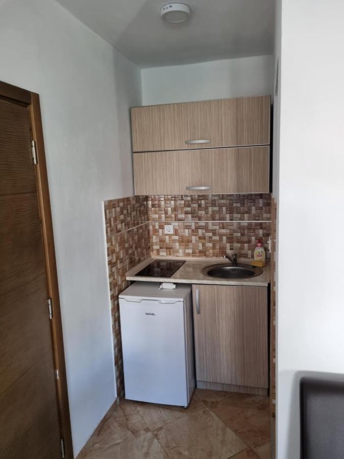 Apartmani Ani Бар Экстерьер фото