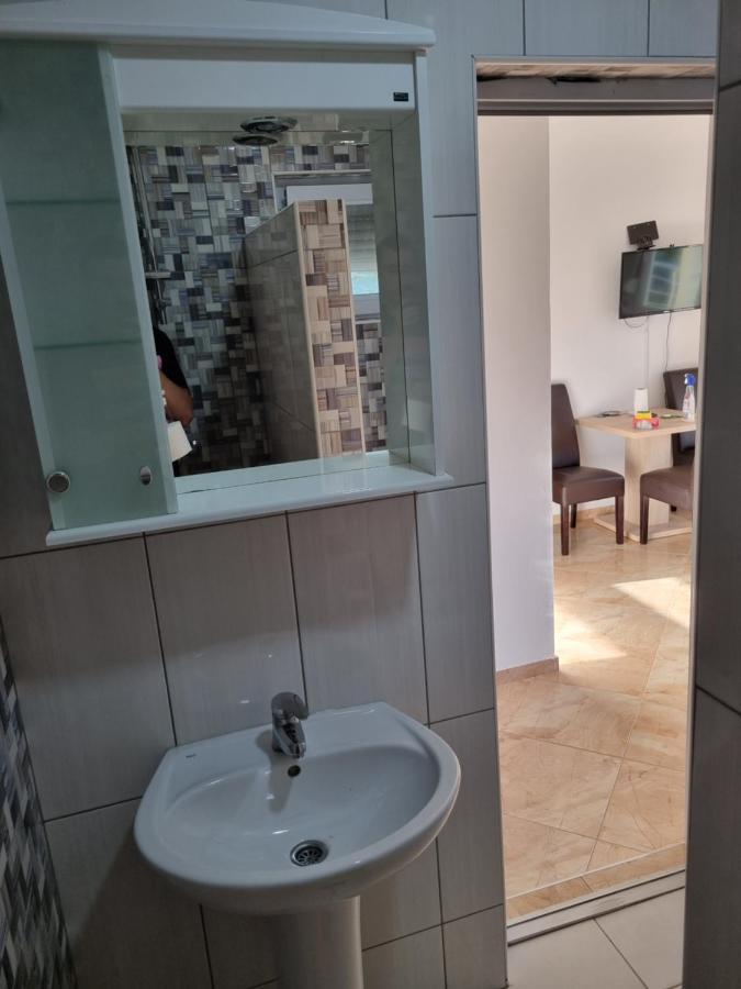 Apartmani Ani Бар Экстерьер фото