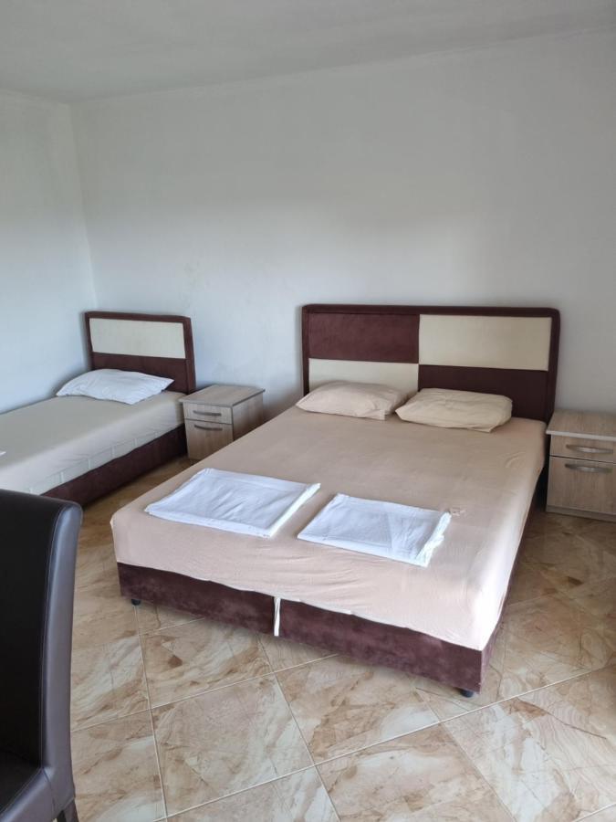 Apartmani Ani Бар Экстерьер фото