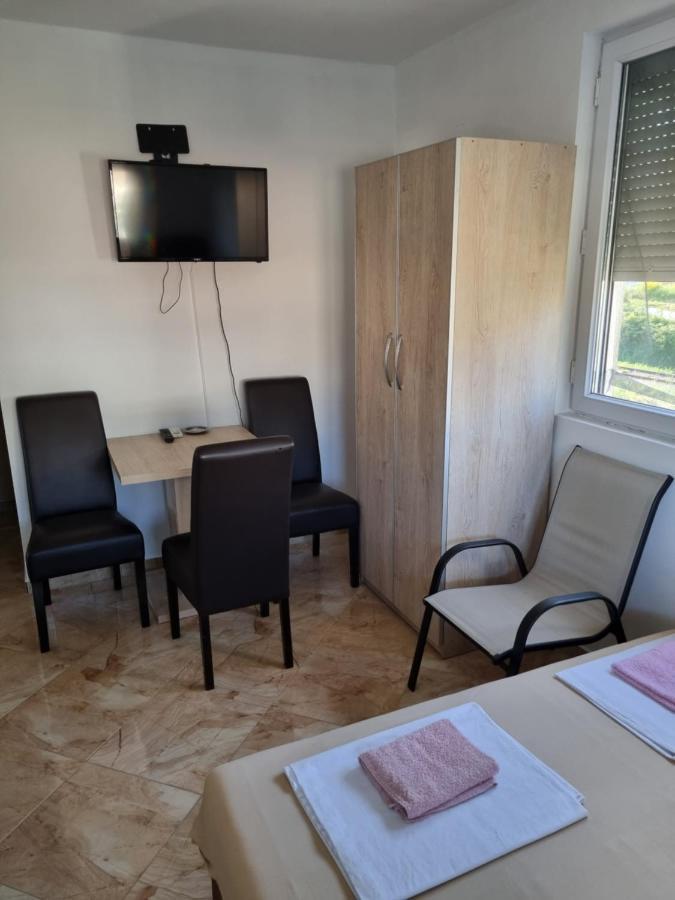 Apartmani Ani Бар Экстерьер фото